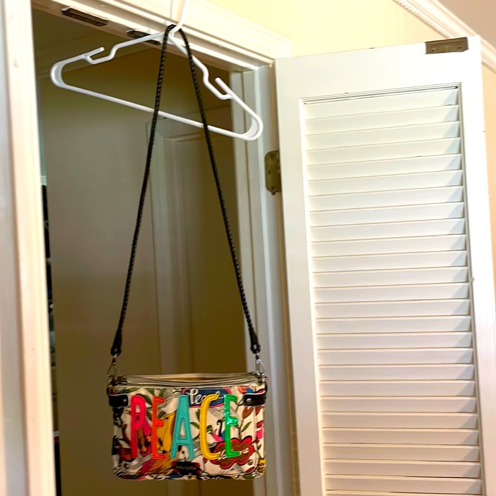 Used Sakroot PEACE crossbody multicolor handbag 3 zippers - excellent condition